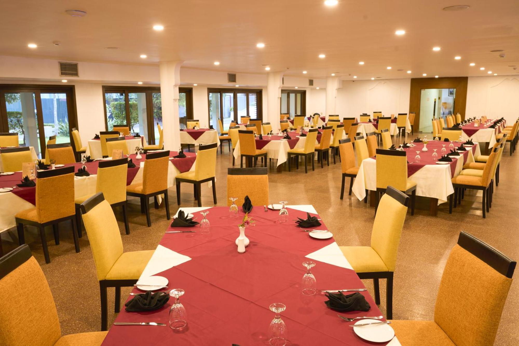 Rajarata Hotel Anuradhapura Εξωτερικό φωτογραφία