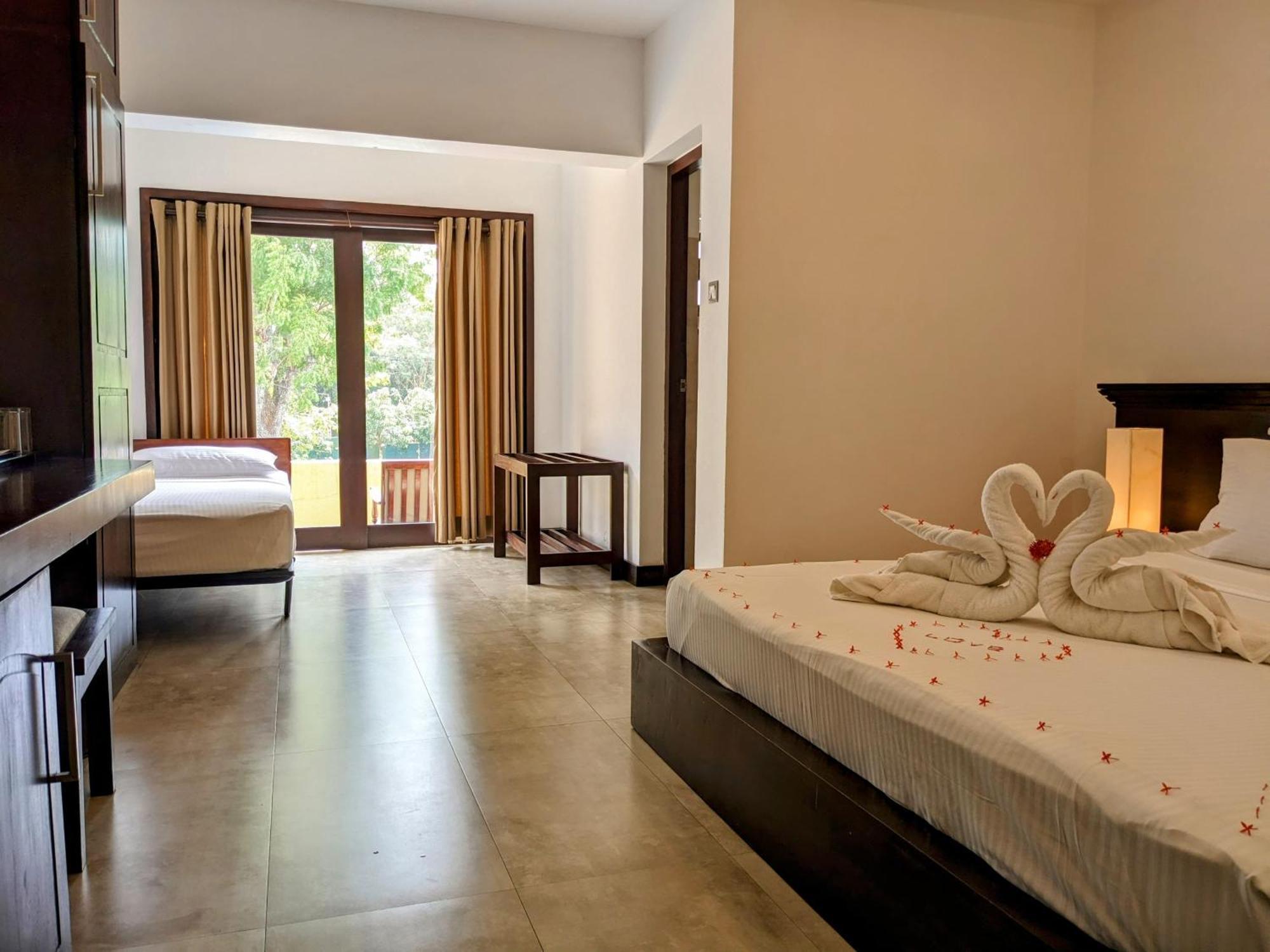 Rajarata Hotel Anuradhapura Εξωτερικό φωτογραφία