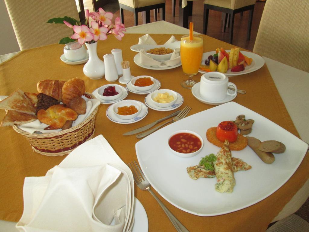 Rajarata Hotel Anuradhapura Εξωτερικό φωτογραφία