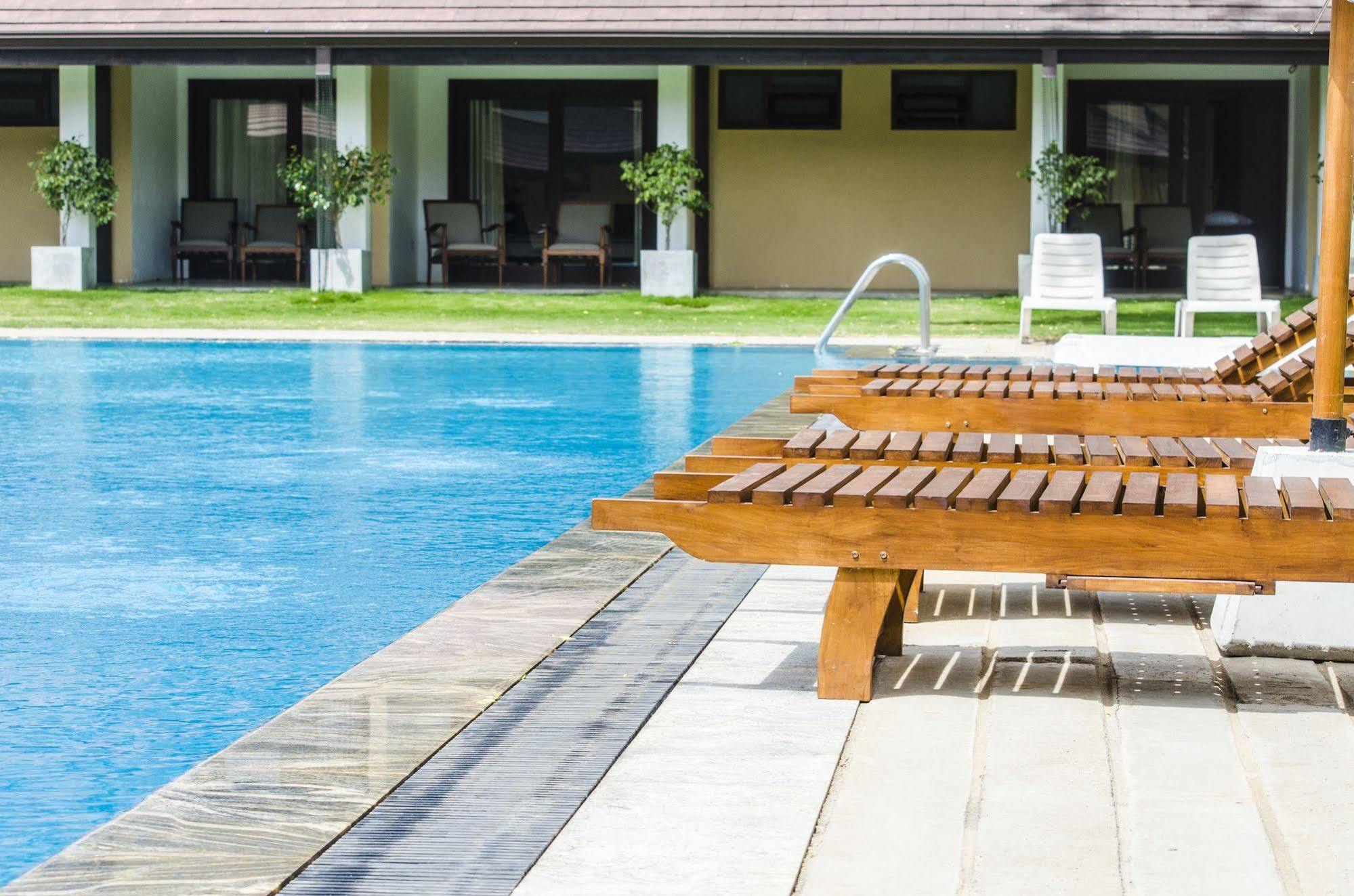 Rajarata Hotel Anuradhapura Εξωτερικό φωτογραφία