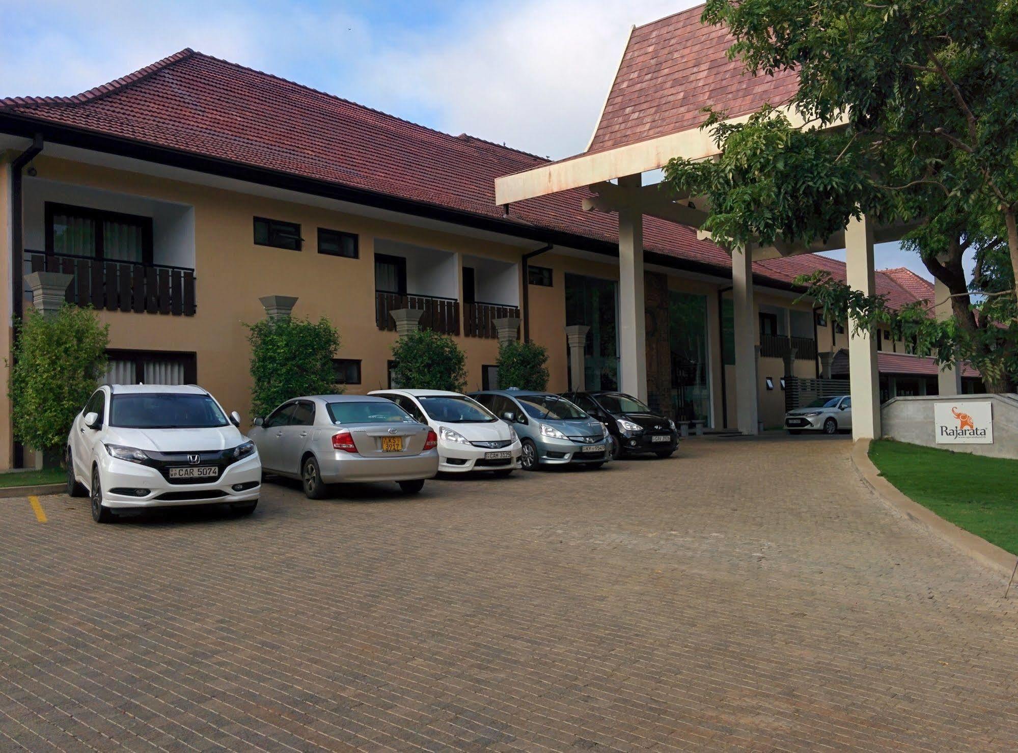 Rajarata Hotel Anuradhapura Εξωτερικό φωτογραφία